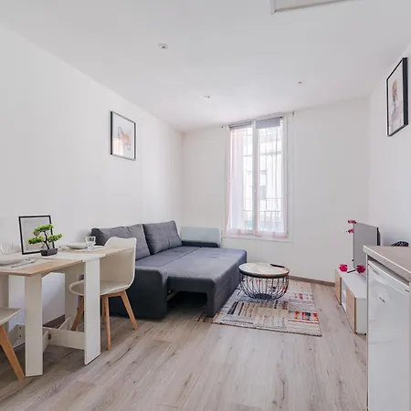 아파트 Cozy - Near Train Station & Center - Futuroscope 4 *